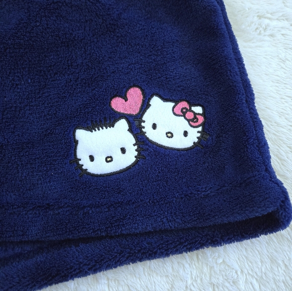 Hello👋 Kitty🐈 By Sanrio Sleep😴 Shorts Set - NWT - Picture 4 of 14